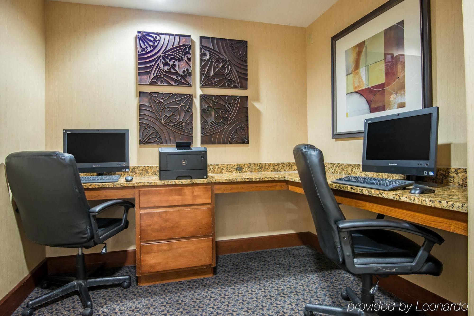 Staybridge Phoenix Sports Dist By Ihg Hotel