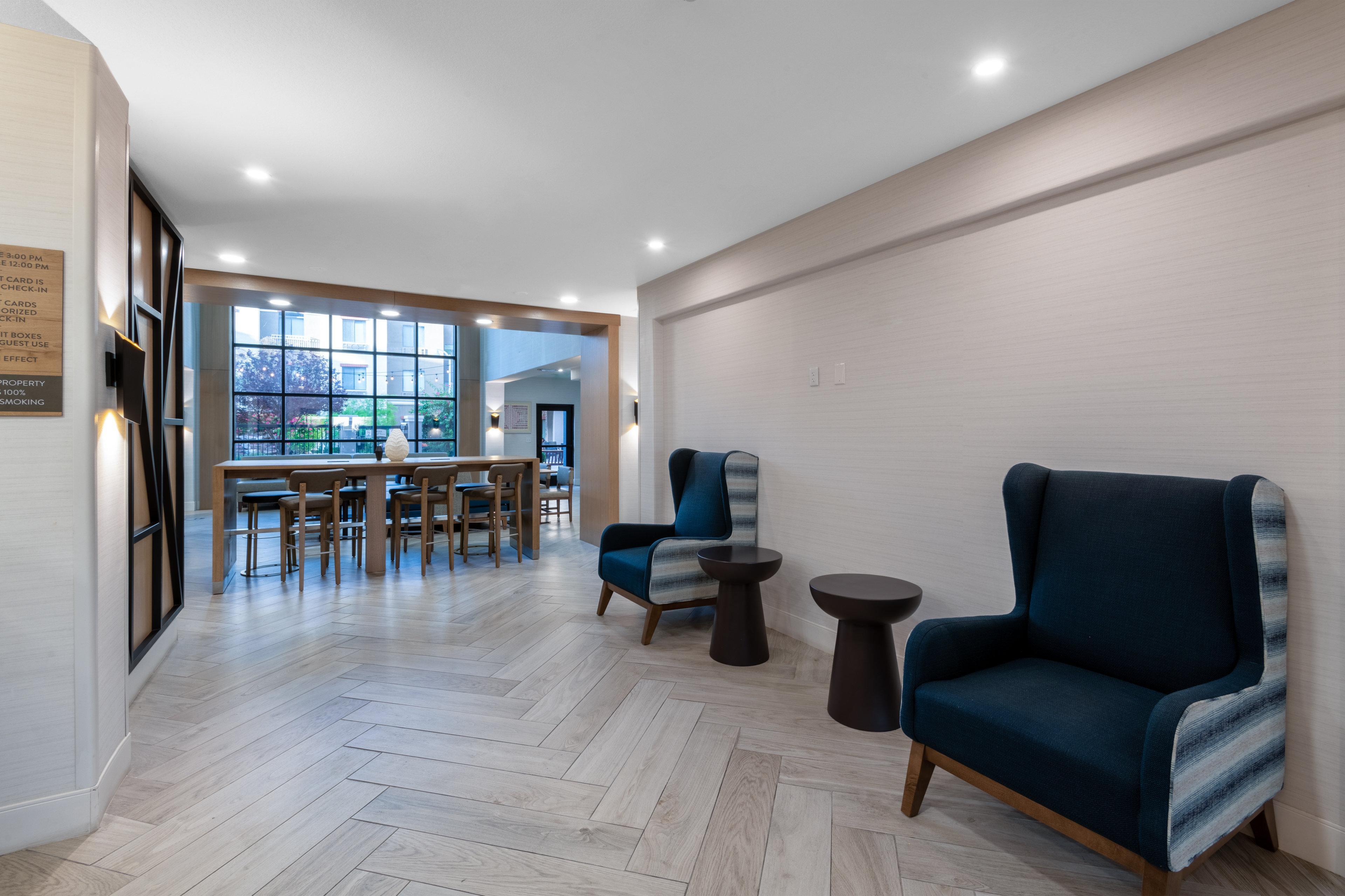 Staybridge Phoenix Sports Dist By Ihg 3*